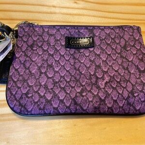 Coach wristlet nwt